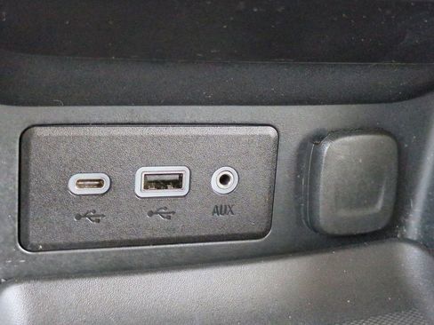 Used 2022 GMC Terrain SLE w/ Driver Convenience Package image 22