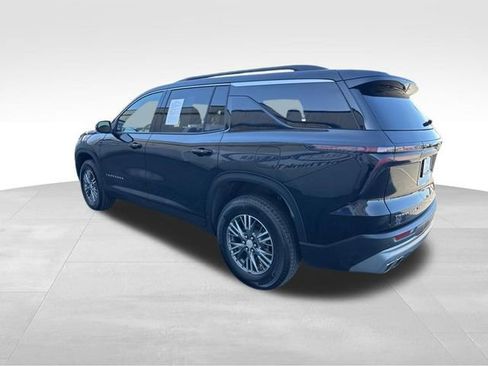 Used 2025 Chevrolet Traverse LT AWD/4WD image 5
