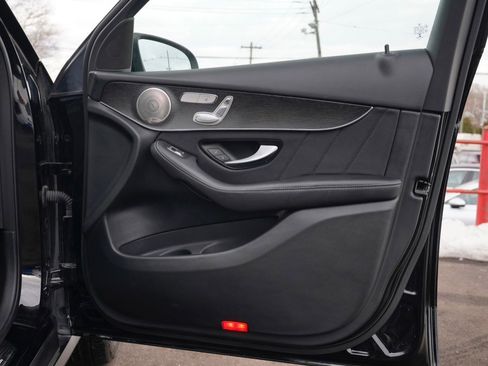 Used 2021 Mercedes-Benz GLC 300 4MATIC image 41