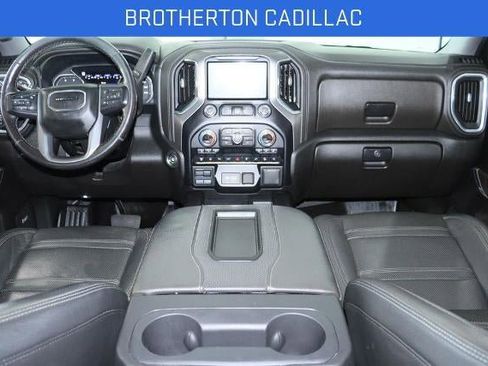 Certified 2022 GMC Sierra 2500 Denali w/ Denali Black Diamond Edition AWD/4WD image 30