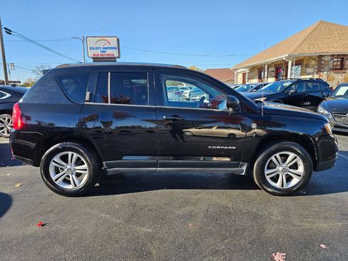 Used 2012 Jeep Compass Sport image 6
