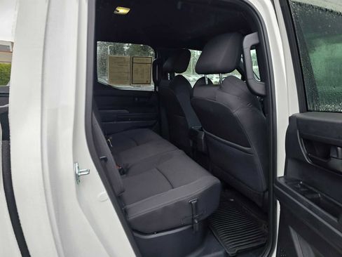 Certified 2025 Toyota Tacoma SR5 image 15