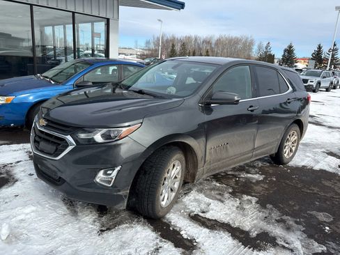 Used 2019 Chevrolet Equinox LT image 2