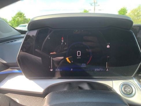 Used 2025 Chevrolet Trax LT FWD image 18