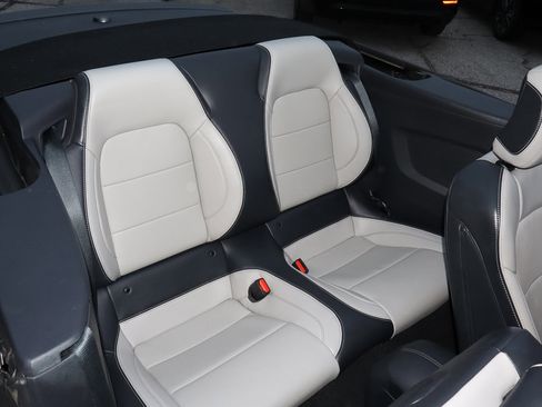 Used 2024 Ford Mustang GT Premium image 8