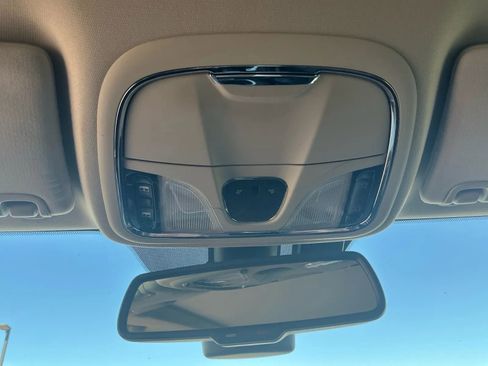 Used 2014 Jeep Cherokee Limited w/ Luxury Group image 34