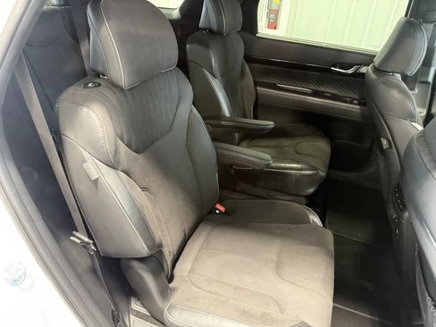 Used 2024 Hyundai Palisade Calligraphy image 24