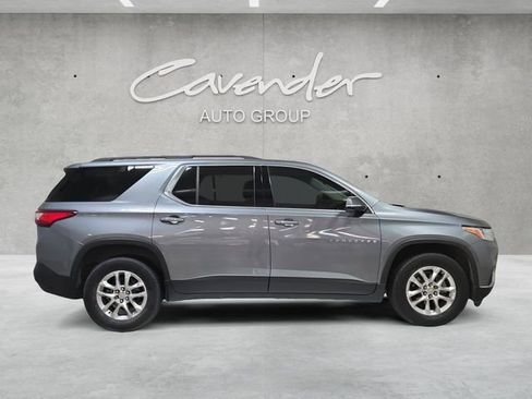 Used 2020 Chevrolet Traverse LT image 17