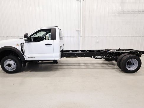 New 2026 Ford F550 2WD Regular Cab Super Duty image 5