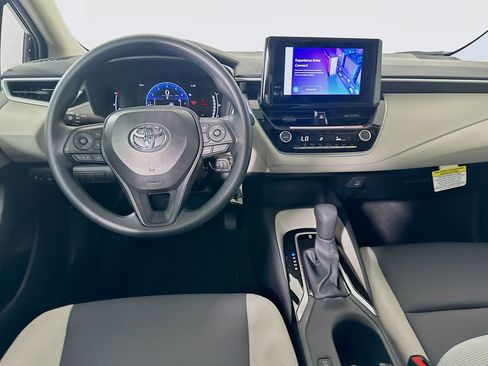 Used 2026 Toyota Corolla LE FWD image 22