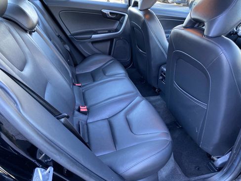 Used 2015 Volvo S60 T5 Platinum image 23