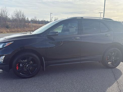 Used 2020 Chevrolet Equinox Premier w/ Premier Redline Edition image 14