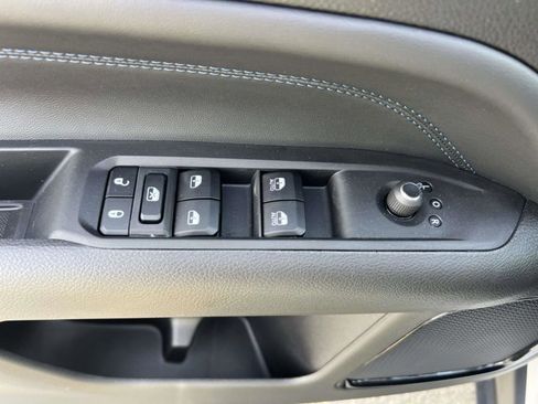 Used 2026 Jeep Compass Limited AWD/4WD image 16