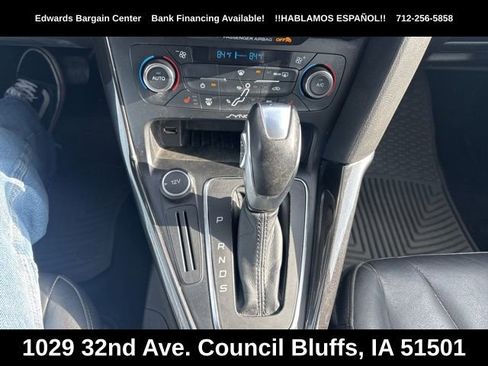Used 2015 Ford Focus Titanium FWD image 21