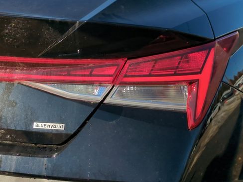 New 2026 Hyundai Elantra Blue image 17