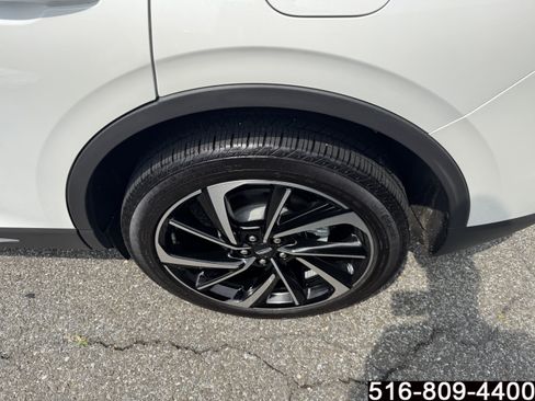 Used 2023 Lincoln Corsair Reserve w/ Equipment Group 201A AWD/4WD image 11