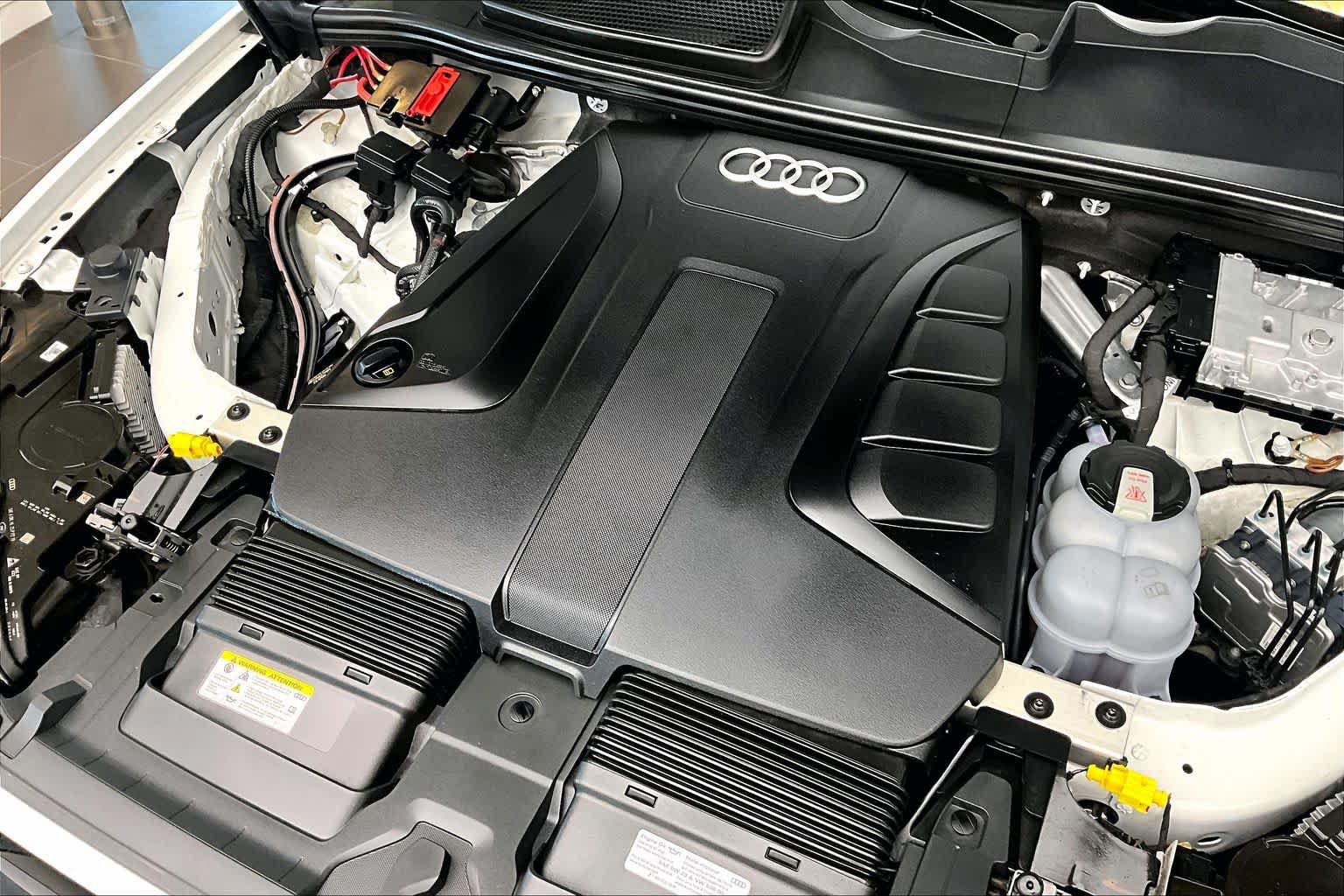 Used 2024 Audi Q7 2.0T Premium Plus AWD/4WD image 30