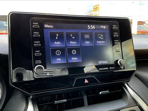 Used 2021 Toyota Venza XLE w/ Carpet Mat Package (TMS) image 31