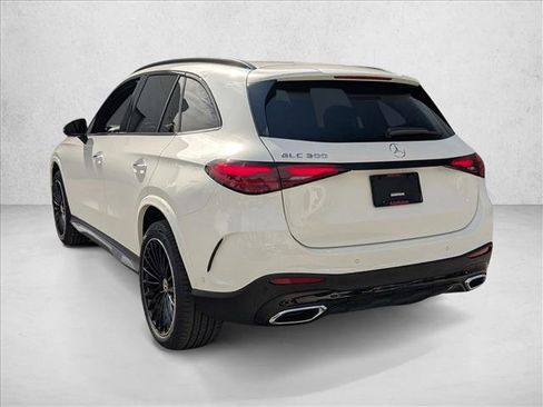 Used 2026 Mercedes-Benz GLC 300 image 8