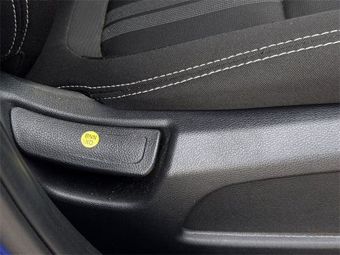 Used 2025 Hyundai Venue SEL image 29