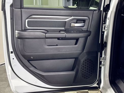 New 2026 RAM 2500 Big Horn AWD/4WD image 19
