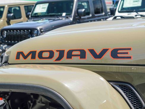 New 2026 Jeep Gladiator Mojave AWD/4WD image 9