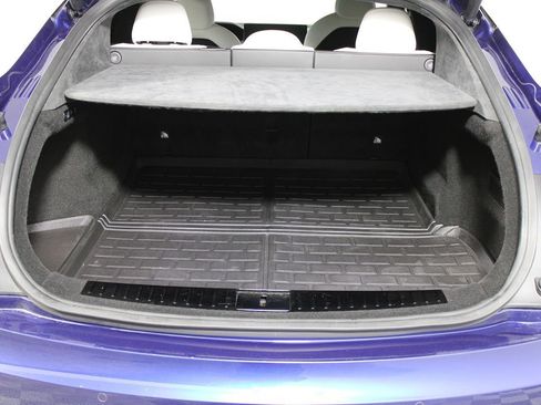 Used 2022 Tesla Model S Plaid image 28