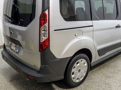 Used 2018 Ford Transit Connect XL image 7