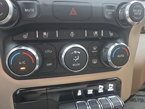 Used 2022 RAM 1500 Laramie image 71