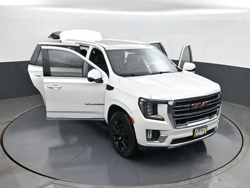 Used 2022 GMC Yukon SLT w/ SLT Luxury Package image 30