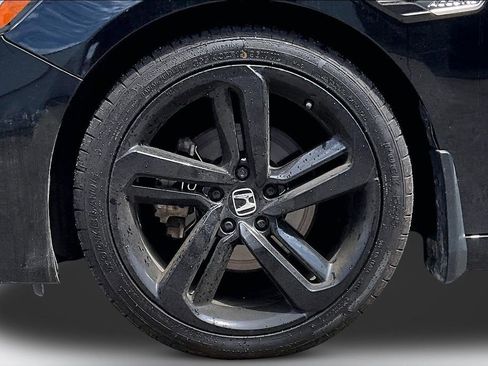 Used 2018 Honda Accord Sport image 29
