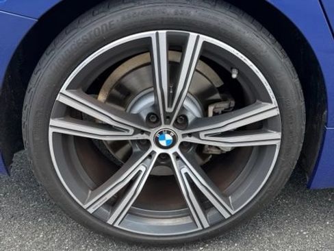 Used 2021 BMW 330i Sedan w/ M Sport Package RWD image 13