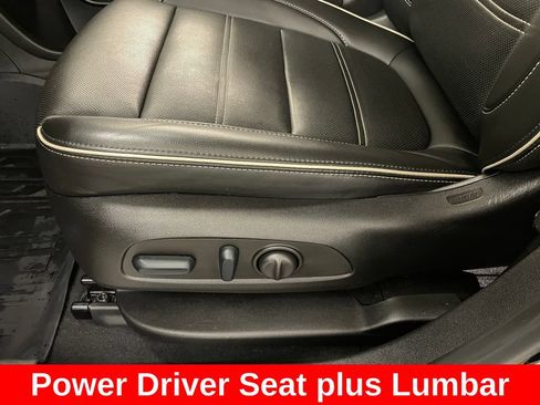 Certified 2023 GMC Acadia Denali w/ Denali Ultimate Package AWD/4WD image 13