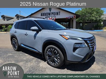 Used 2025 Nissan Rogue Platinum w/ Platinum Premium Package