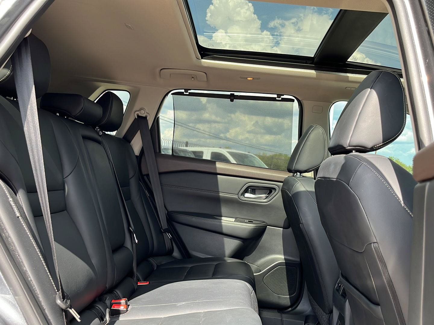 Used 2023 Nissan Rogue SL w/ SL Premium Package FWD image 14
