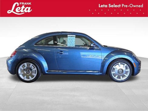 Used 2018 Volkswagen Beetle 2.0T SE w/ SE Premium Package FWD image 7