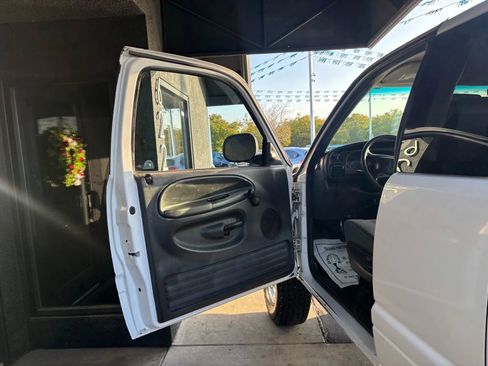 Used 2001 Dodge Ram 2500 Truck 4x4 Quad Cab image 7