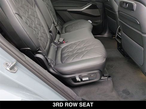 New 2026 BMW X7 xDrive40i w/ M Sport Package image 28