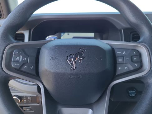 Used 2023 Ford Bronco Outer Banks image 23