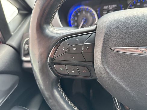 Used 2019 Chrysler Pacifica Touring Plus w/ S Appearance Package image 13