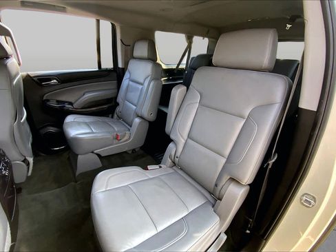 Used 2015 Chevrolet Suburban LT AWD/4WD image 21