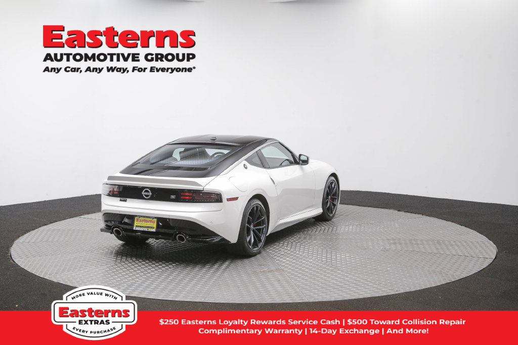 Used 2025 Nissan Z Performance w/ Floor Mat Package RWD image 38