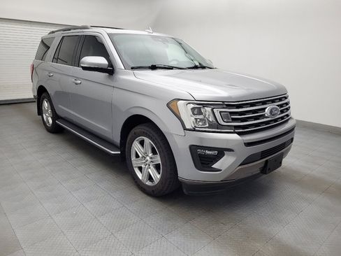 Used 2021 Ford Expedition XLT image 13
