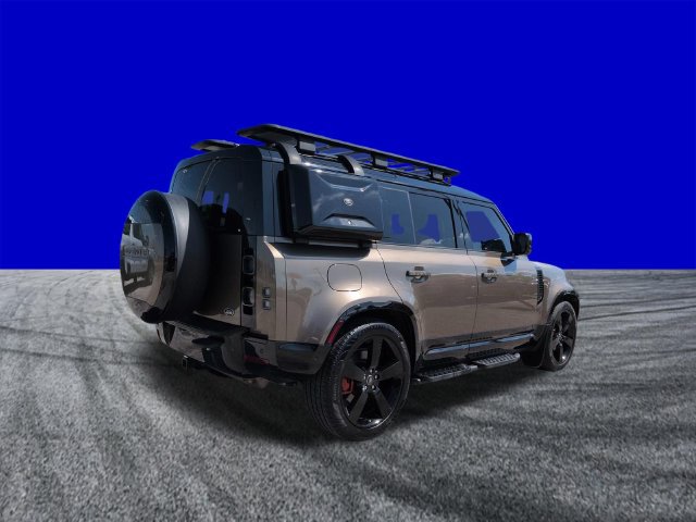 Used 2023 Land Rover Defender 110 X AWD/4WD image 4