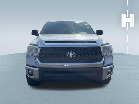 Used 2017 Toyota Tundra SR5 w/ SR5 Upgrade Package RWD image 2
