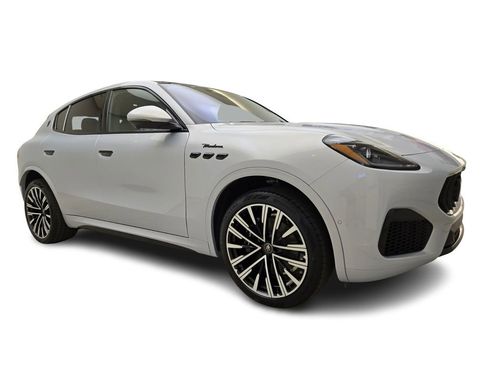 New 2025 Maserati Grecale Modena image 3