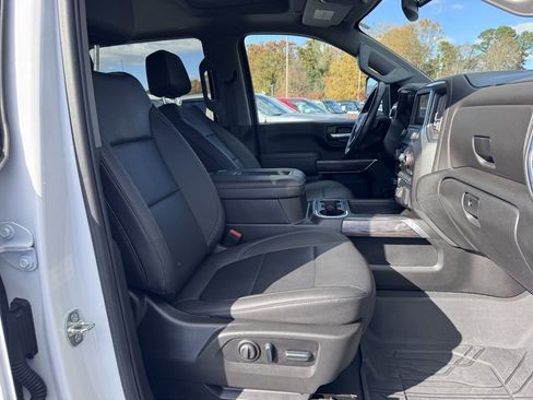 Used 2022 Chevrolet Silverado 2500 LTZ w/ LTZ Convenience Package image 27