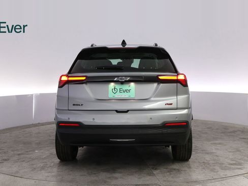 Used 2027 Chevrolet Bolt RS w/ Technology Package FWD image 15