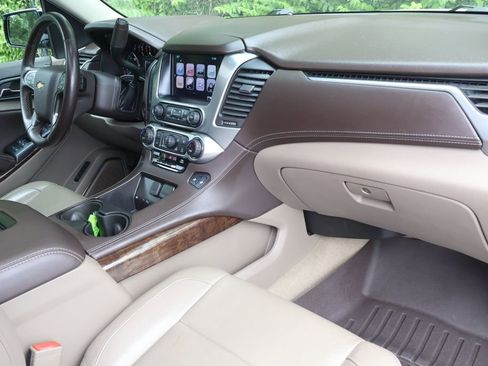Used 2018 Chevrolet Tahoe LT w/ Luxury Package AWD/4WD image 41
