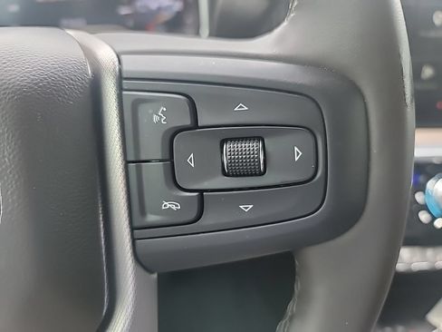 Used 2025 GMC Sierra 2500 Denali w/ Technology Package AWD/4WD image 35